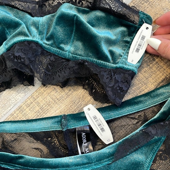 NWT Adore Me Black Lace & Green Velour Bralette Underwear Set Size XS/S - Picture 5 of 5